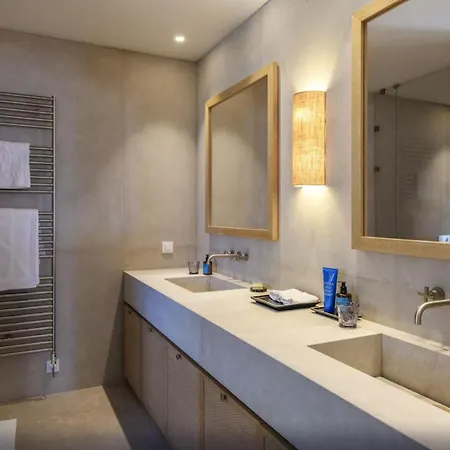 Holiday home A Luxurious Retreat, Primely Located With Stunning Panoramic View!
